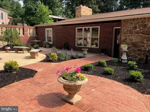51 White Rd, Airville, PA 17302