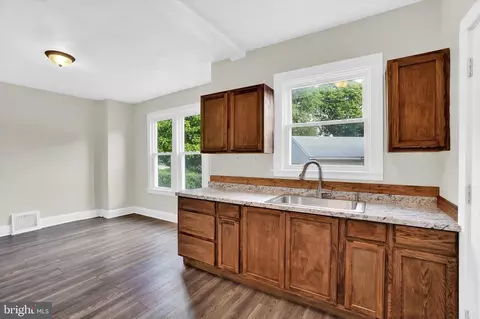 53 N Eberts Ln, York, PA 17403