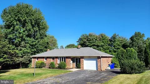 43 Singer Rd, New Freedom, PA 17349