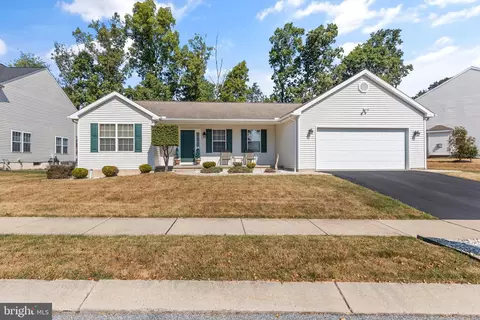 7635 Seneca Ridge Dr, York, PA 17403