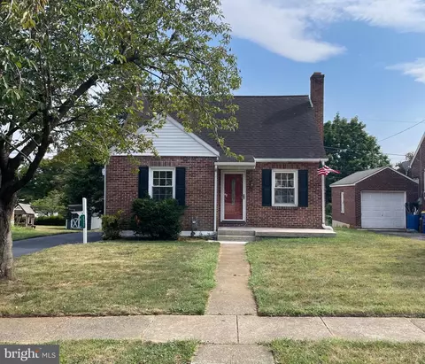 2002 Orange St, York, PA 17404