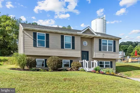 30 Northcrest Dr, York Haven, PA 17370