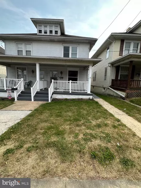 306 N Main St, Red Lion, PA 17356