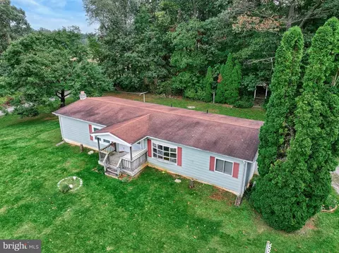 16547 Edgar Woods Rd, New Park, PA 17352
