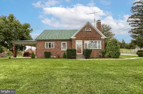 495 W Camping Area Rd, Dover, PA 17315
