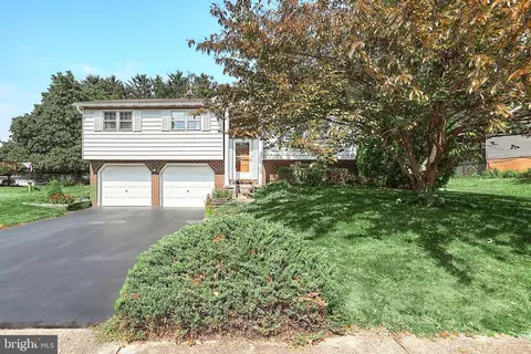 2217 Chestnut Rd, York, PA 17408