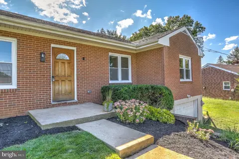 38 S Lynbrook Dr S, York, PA 17402