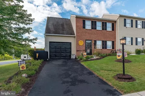 85 Evergreen Ter, Manchester, PA 17345