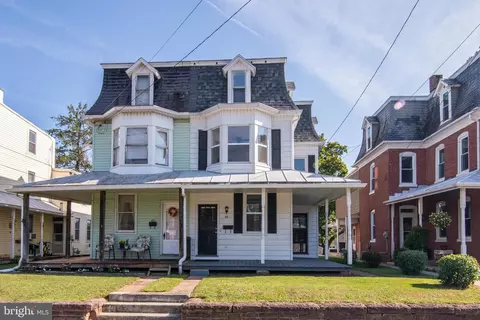 89 S Main St, Dover, PA 17315