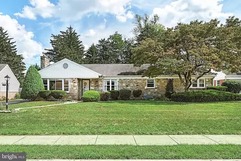 133 N Stephen Pl, Hanover, PA 17331