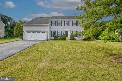 435 Palomino Dr, York, PA 17402