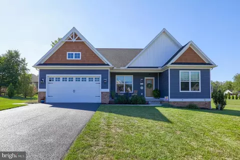 7641 Green Ridge Ln, Abbottstown, PA 17301