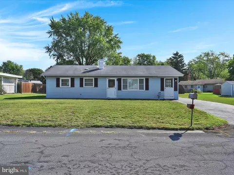 2460 Dunbar Rd, York, PA 17408