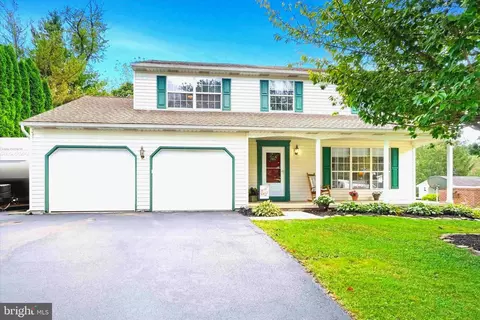 759 Saint Johns Pl, Dallastown, PA 17313