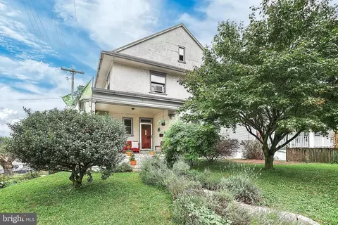 300 N Main St, Red Lion, PA 17356