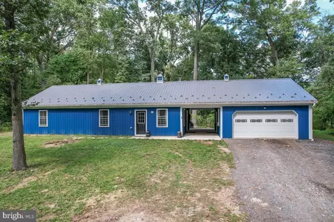 84 Mulberry Dr, Delta, PA 17314
