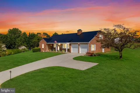 31 W Clearview Dr, Shrewsbury, PA 17361