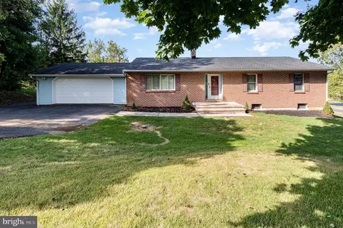4 S Fileys Rd, Dillsburg, PA 17019