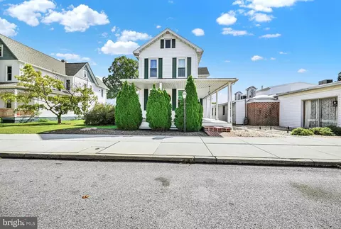 223 E Walnut St, Hanover, PA 17331