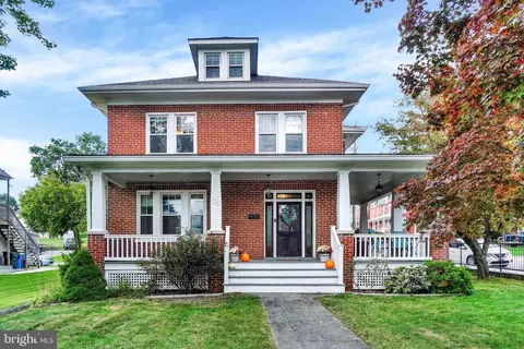 305 Market, Hellam, PA 17406