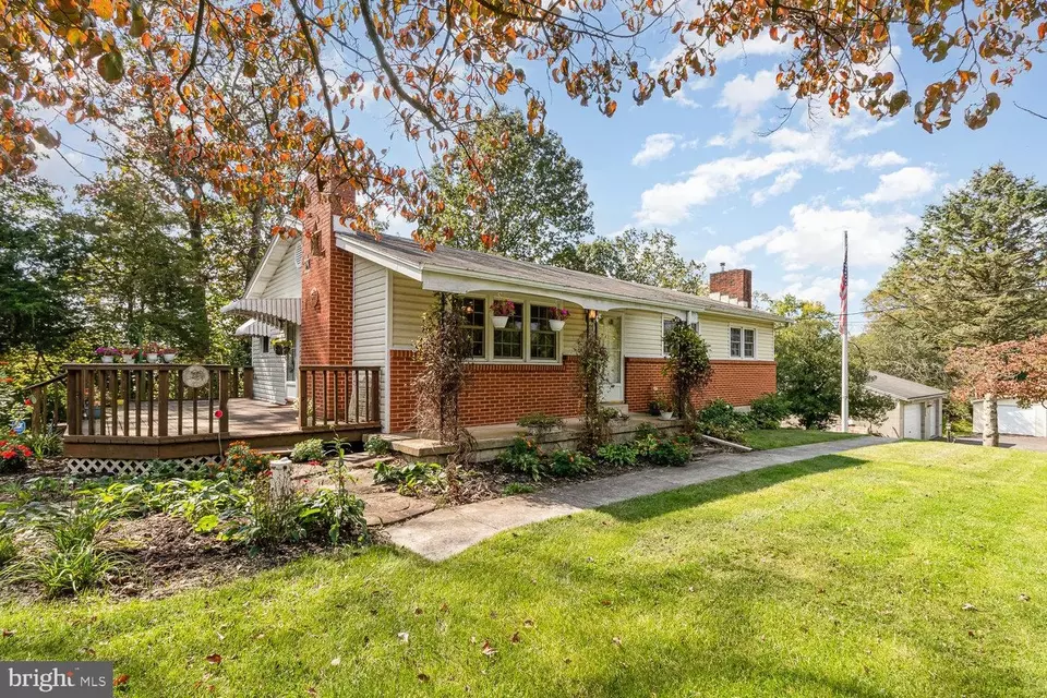  321 N York Rd, Mechanicsburg, PA 17055 photo 1