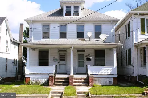 554 554 12 Baltimore St, Hanover, PA 17331