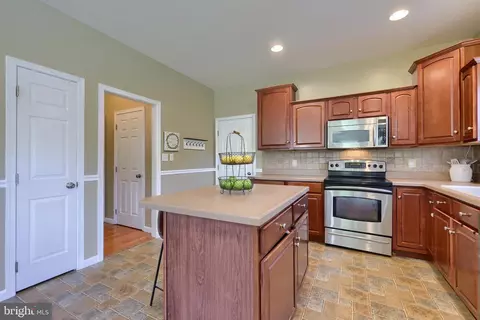 32 Eagleton Dr, York, PA 17407 photo 14