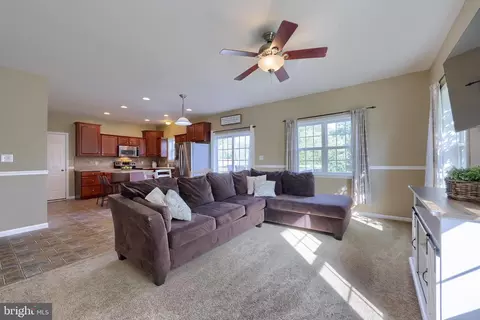 32 Eagleton Dr, York, PA 17407 photo 17