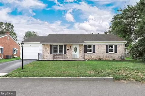 315 Brandywine Ln, Hanover, PA 17331
