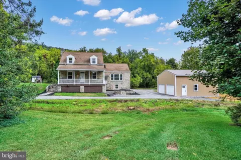 4245 Ore Bank Rd, Hellam, PA 17406