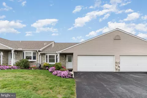 2460 Sweet Gum Cir #85, York, PA 17406