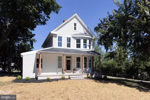 780 Greenbriar Rd, York, PA 17404