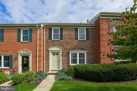 903 Chambers Rdg, York, PA 17402