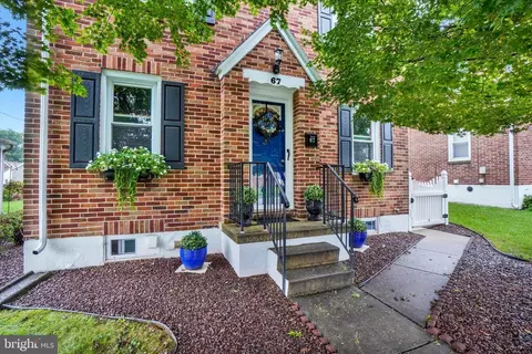 67 N East St, York, PA 17403