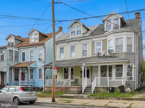 587 W Princess St, York, PA 17401