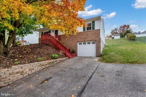2936 Honey Valley Rd, Dallastown, PA 17313