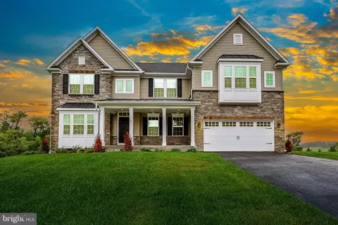 310 Greenwood Rd, Spring Grove, PA 17362