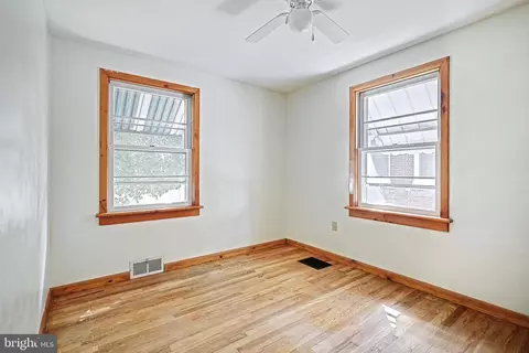 937 E Walnut St, Hanover, PA 17331 photo 20