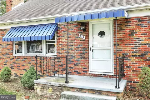 937 E Walnut St, Hanover, PA 17331 photo 2