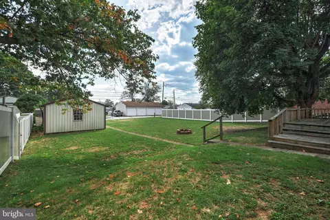 937 E Walnut St, Hanover, PA 17331 photo 4