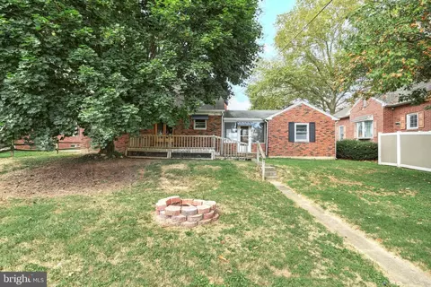 937 E Walnut St, Hanover, PA 17331 photo 5