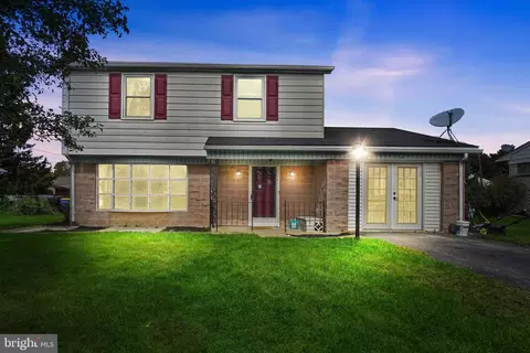 1783 Sagamore Dr, York, PA 17406