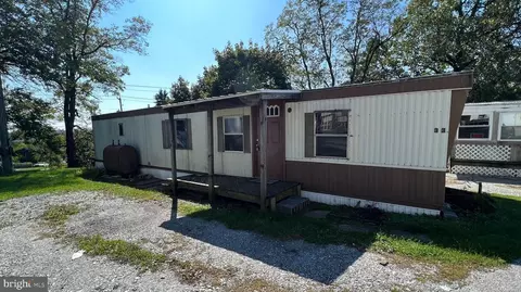267 E Broadway #33, Red Lion, PA 17356