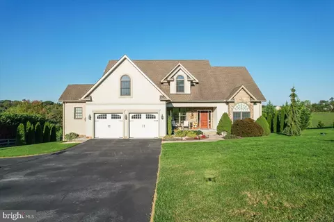 4044 Landis Rd, Hanover, PA 17331