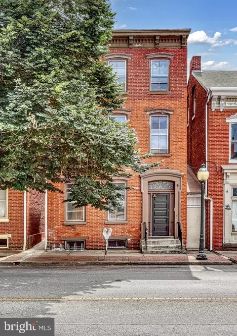 338 S George St, York, PA 17401