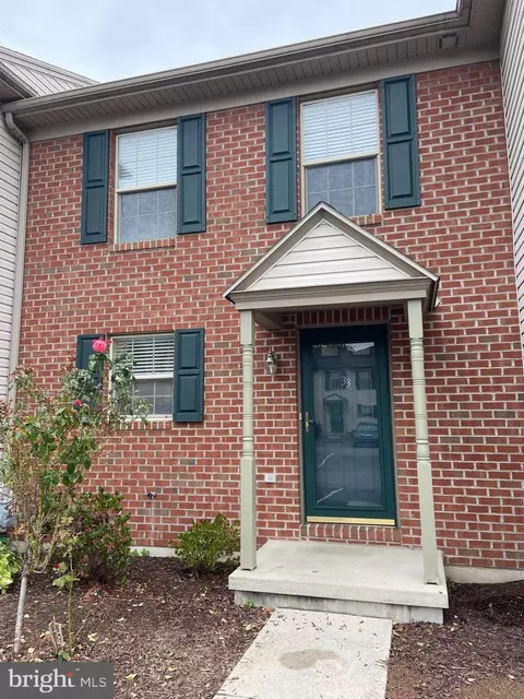 33 E 3rd Ave, Spring Grove, PA 17362
