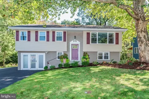 143 Pleasantview Ter, New Cumberland, PA 17070