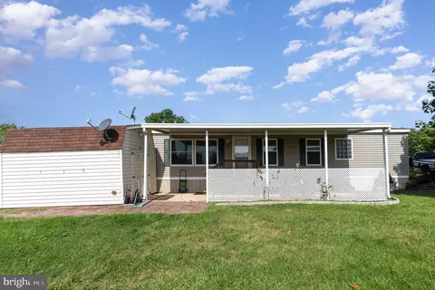 114 Honey Locust Cir, Dover, PA 17315