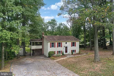 2346 Sunset Cir, Glenville, PA 17329