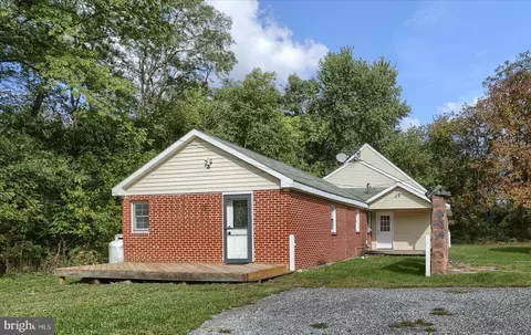 988 York Rd, Dillsburg, PA 17019